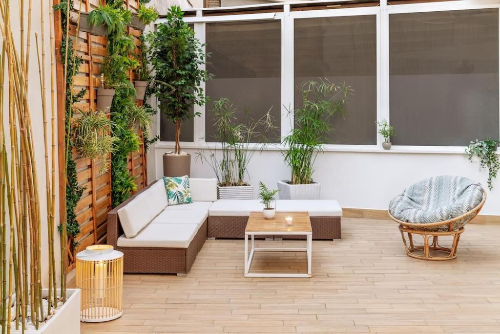 Apartment G&g Garden - Con Ampio Terrazzo Esterno By Followgreenhouserome Rom